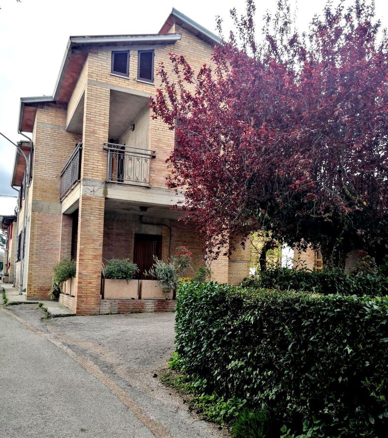 Case vacanza Assisi. Case vacanza Assisi e dintorni. Appartamenti vacanza Umbria, appartamento vacanze Assisi, case in affitto vicino Umbria fiere