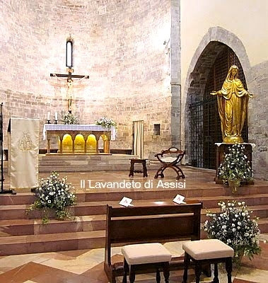 Chiesa_di_Santa_Maria_Maggiore_addobbo_lavanda_1