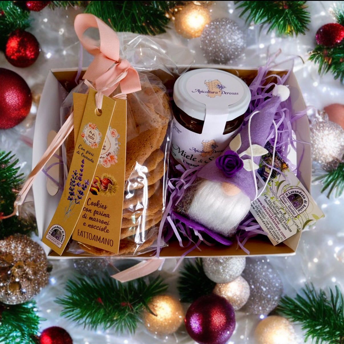 Cesto natalizio miele, biscotti e gnomo portafortuna di lavanda – Idea regalo natalizia artigianale