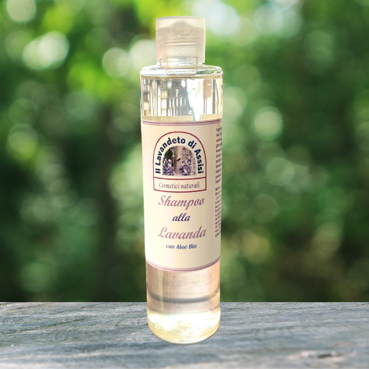 Vendita Shampoo alla lavanda con aloe: Un trattamento rinfrescante che unisce gli oli essenziali di lavanda alla delicata idratazione dell'estratto di aloe. Pulisce e lenisce, lasciando i capelli freschi e morbidi."