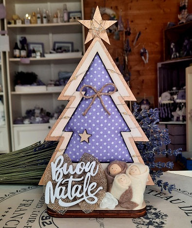 Albero di Natale. albero di natale in legno con luci led, albero di natale con luci led, albero di Natale con scritta Buon Natale. albero di Natale profumato con lavanda. Albero di Natale e presepe. albero di Natale 2024, Natività e albero di Natale, Presepe Idea regalo per Natale. Albero con lavanda e luci. Decorazioni Natalizie, addobbo albero Vendita online. regali di natale 2024 Idee regalo con lavanda, idee regalo Natale vendita online