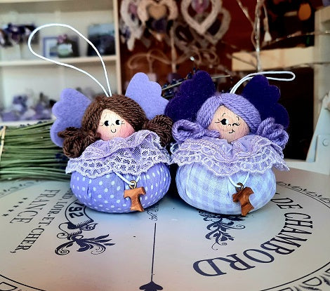 Angelo in stoffa. tao bomboniere religiose comunione Angelo in stoffa con lavanda e tau. Bomboniere francescane. Delizioso angioletto da regalare, idea bomboniera per bambine, idea bomboniera per Battesimo, per Comunione, per Cresima. Angioletto fatto a mano, idea bomboniera utile e bella, bomboniere religiose, bomboniera religiosa per bambina, tao bomboniera
