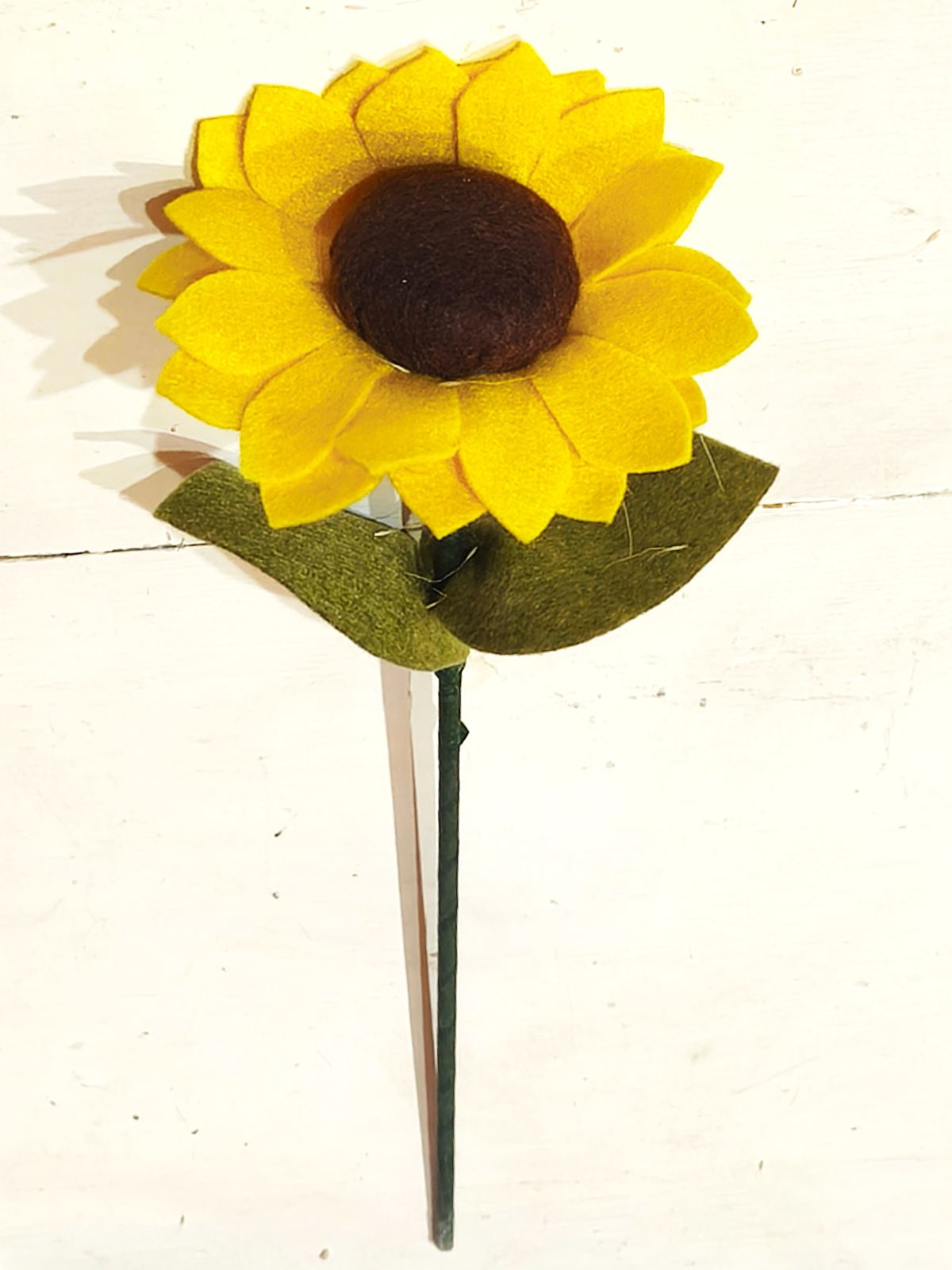 girasole profumato, girasole alla pieno di fiori di lavanda, diffusore per ambienti, fiori di pannolenci, girasole di pannolenci, bouquet di girasoli