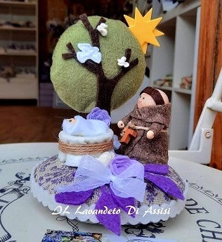Paesaggio profumato con San Francesco e Gesù Bambino, cuscinetto artigianale di lavanda realizzato ad Assisi