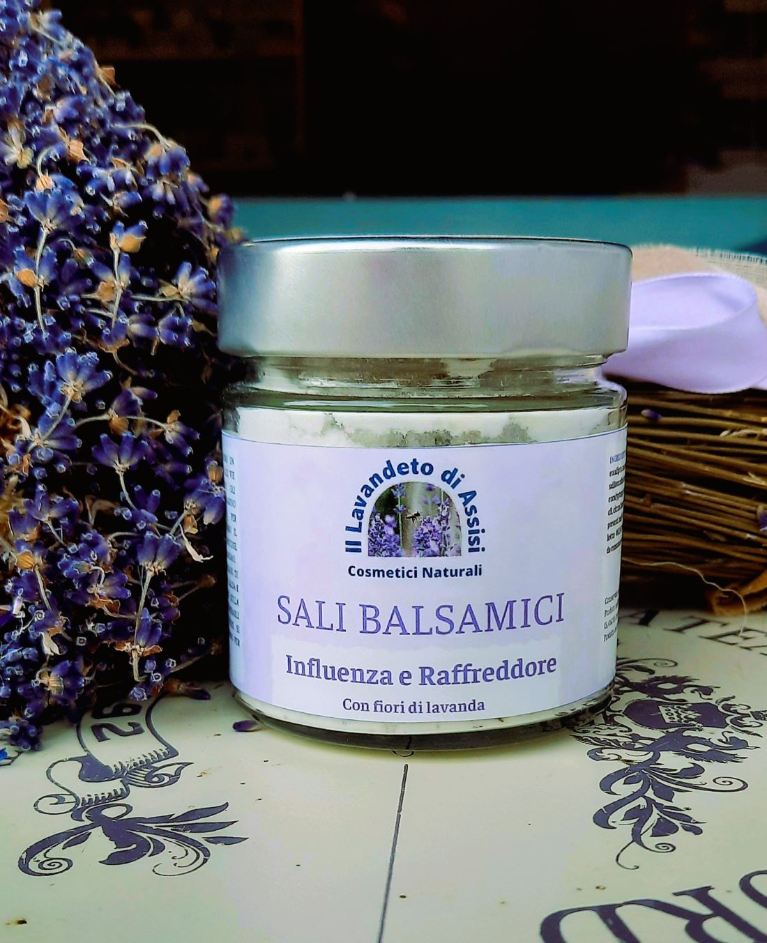 sali balsamici alla lavanda per raffreddore e inalazioni a vapore per il benessere delle vie respiratorie