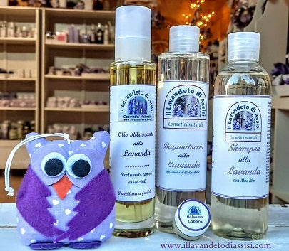 Prodotti cosmetici naturali e gufetto alla lavanda offerta