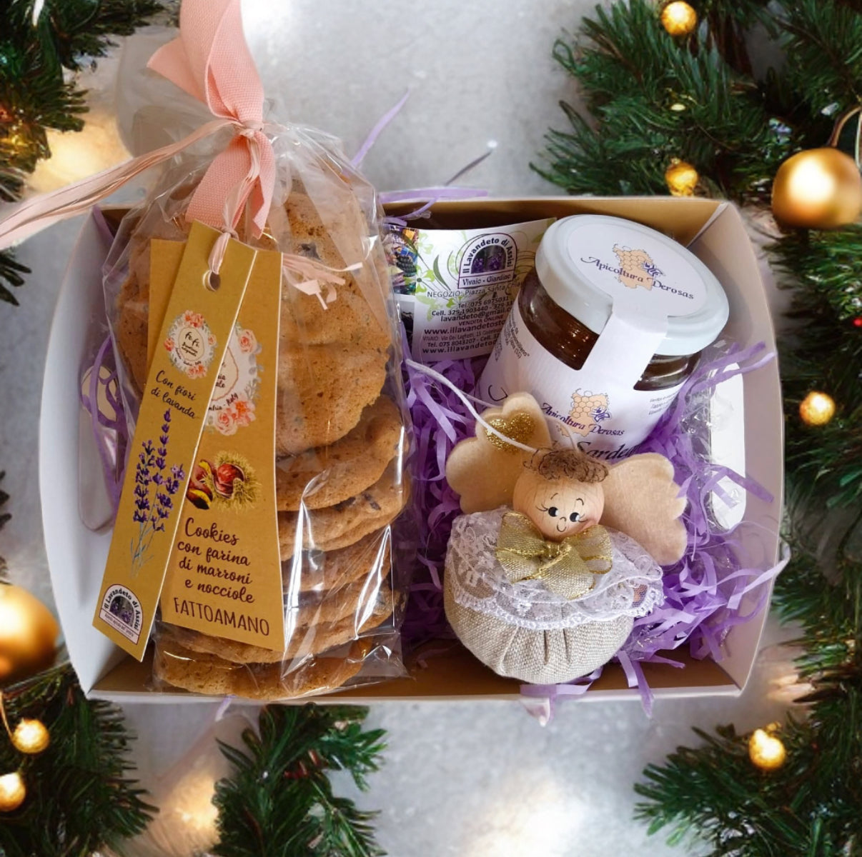 Cesto Natalizio – Miele alla lavanda, biscotti e angioletto - Cesti natalizi artigianali