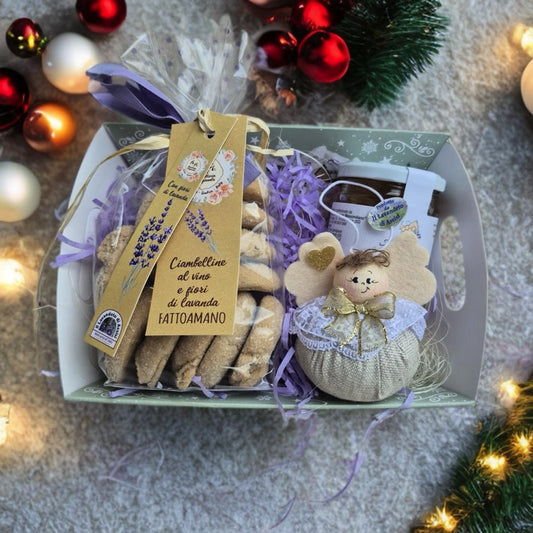 Cesto natalizio con miele biscotti alla lavanda e angioletto decorativo
