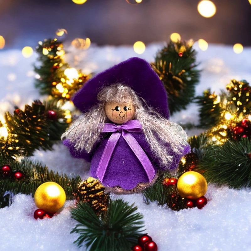 streghetta viola alla lavanda idea regalo epifania befana artigianale decorazione profumata da appendere regalo originale per la befana strega handmade lavandeto
