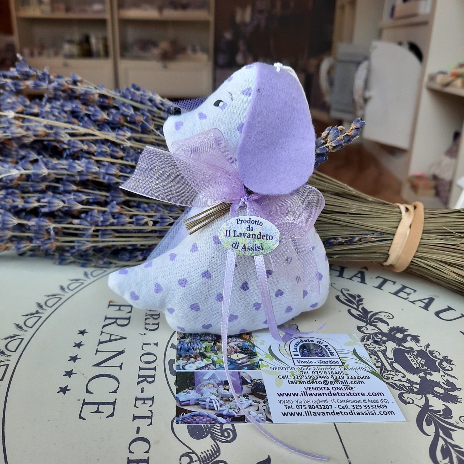 Cagnolino bomboniera in stoffa imbottito di lavanda con confetti